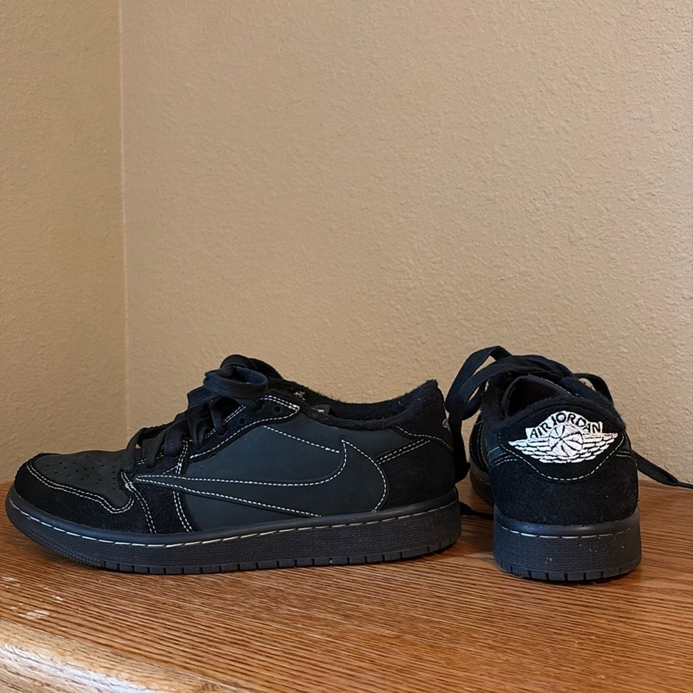 Travis Scott Air Jordan’s - Worn twice. Great condition!